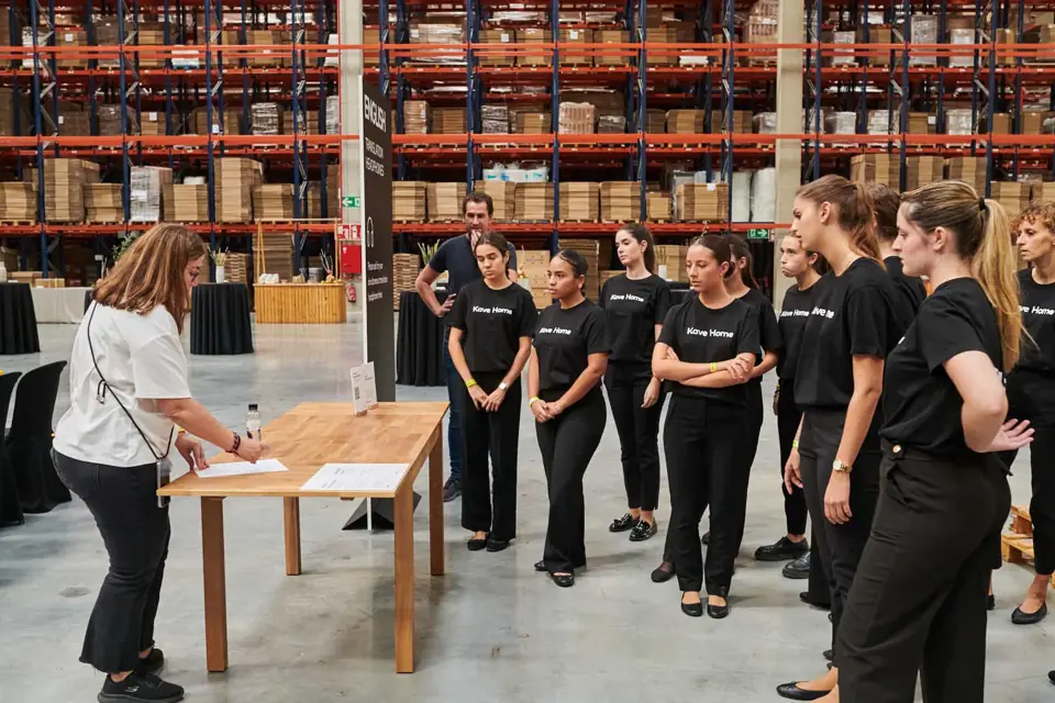 Briefing del equipo antes del 40 aniversario de Kave Home