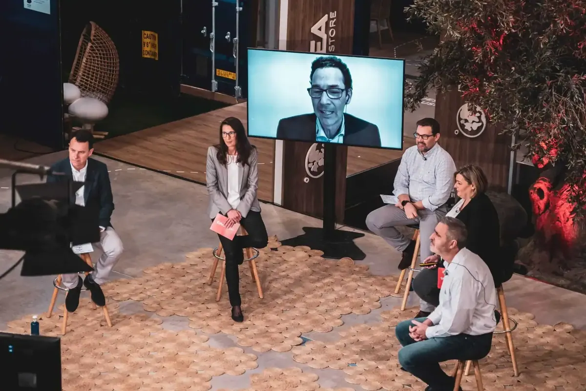 Edvolution:艾登瑞德直播混合式年会