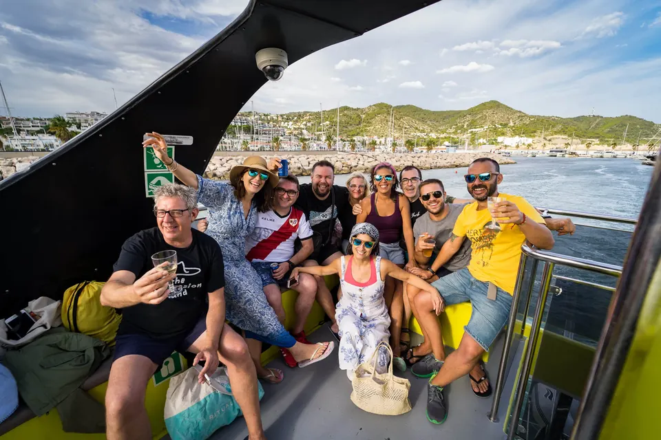 Sitges en subgrupos: vela o casco antiguo