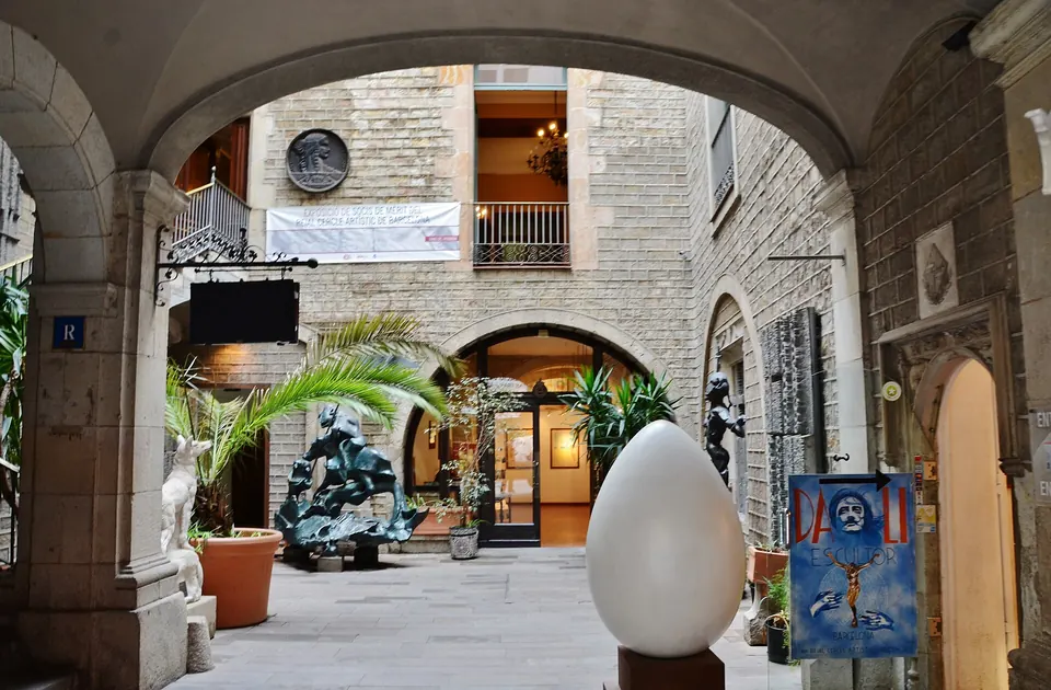 Reial Cercle Artístic de Barcelona (1/2)
